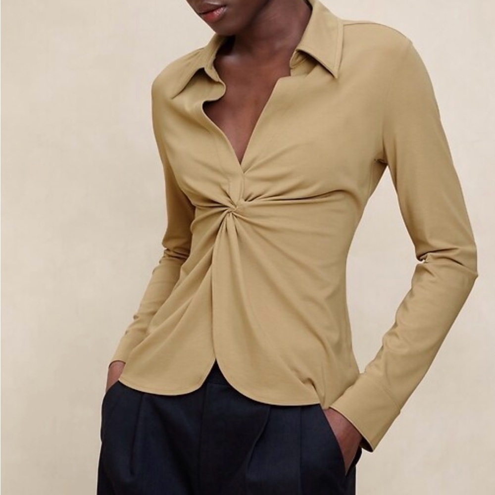 NWT Banana Republic Factory Drapey Ponte Twist Top M Tan